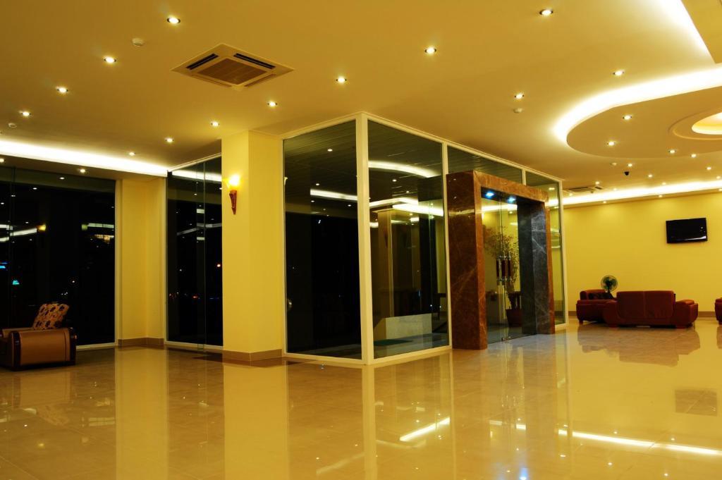 Monaco Hotel Da Nang Bagian luar foto