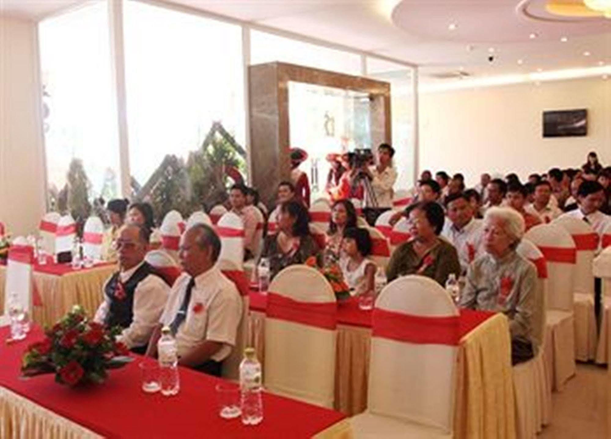 Monaco Hotel Da Nang Bagian luar foto