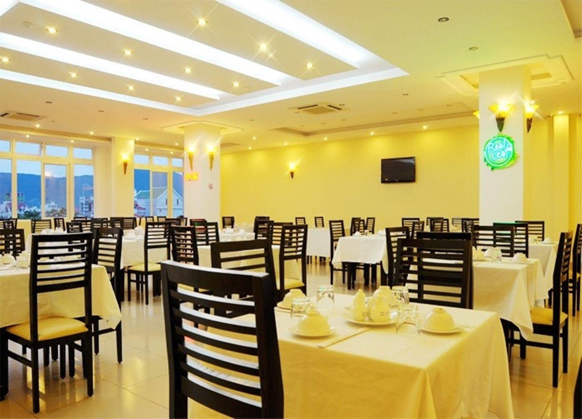 Monaco Hotel Da Nang Bagian luar foto