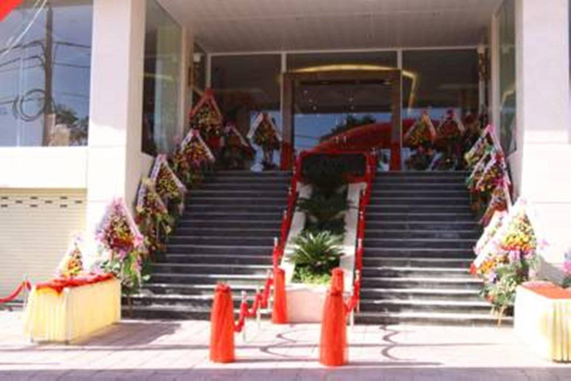 Monaco Hotel Da Nang Bagian luar foto