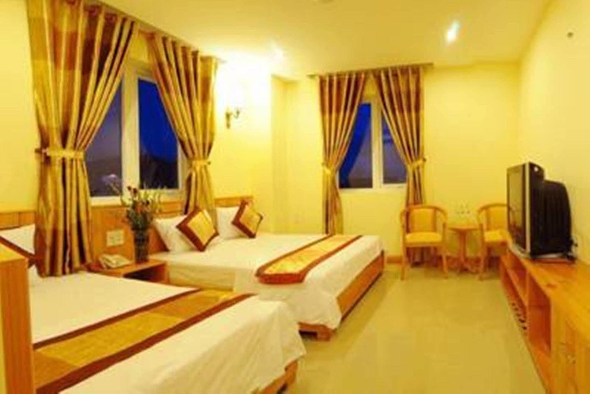 Monaco Hotel Da Nang Bagian luar foto